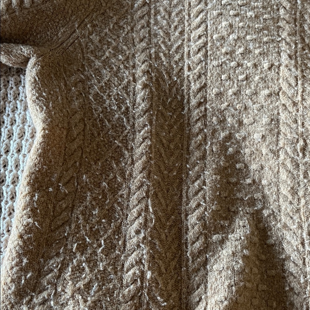 J. Crew Camel Cable Knit wool blend Sweater S - Picture 9 of 9